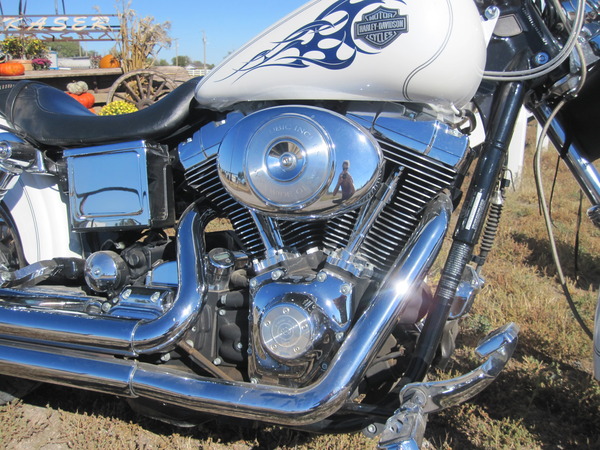 '04 Harley Wide Glide LOTS OF CHROME  !!  for Sale $8,500 