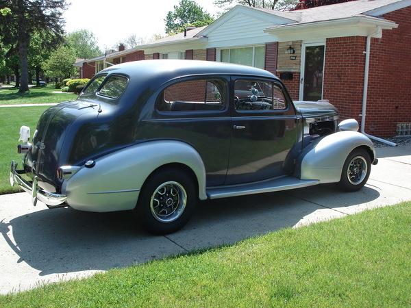 1937 Pontiac 2dr Streetrod 